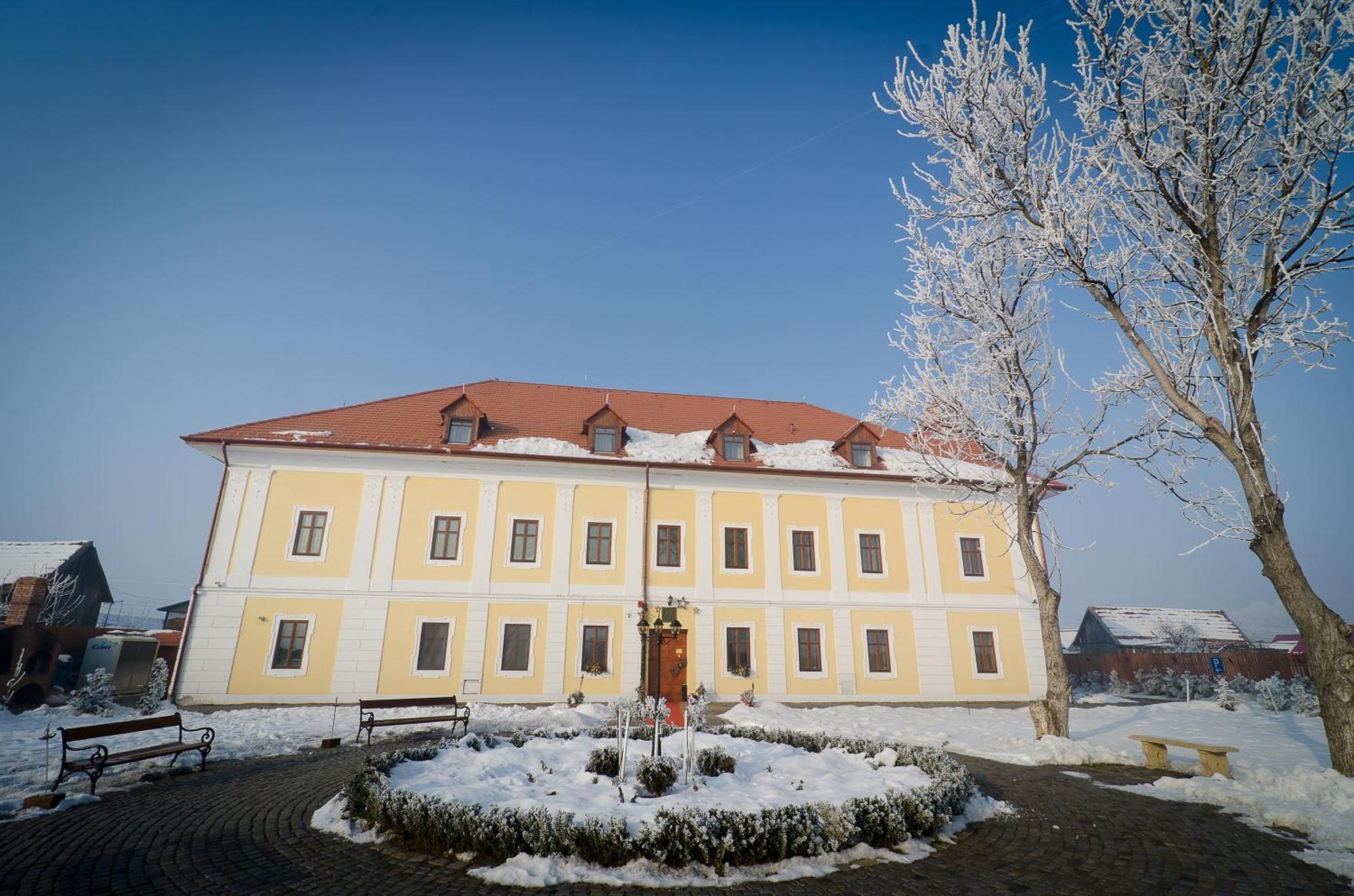 Castel Haller Ogra Esterno foto
