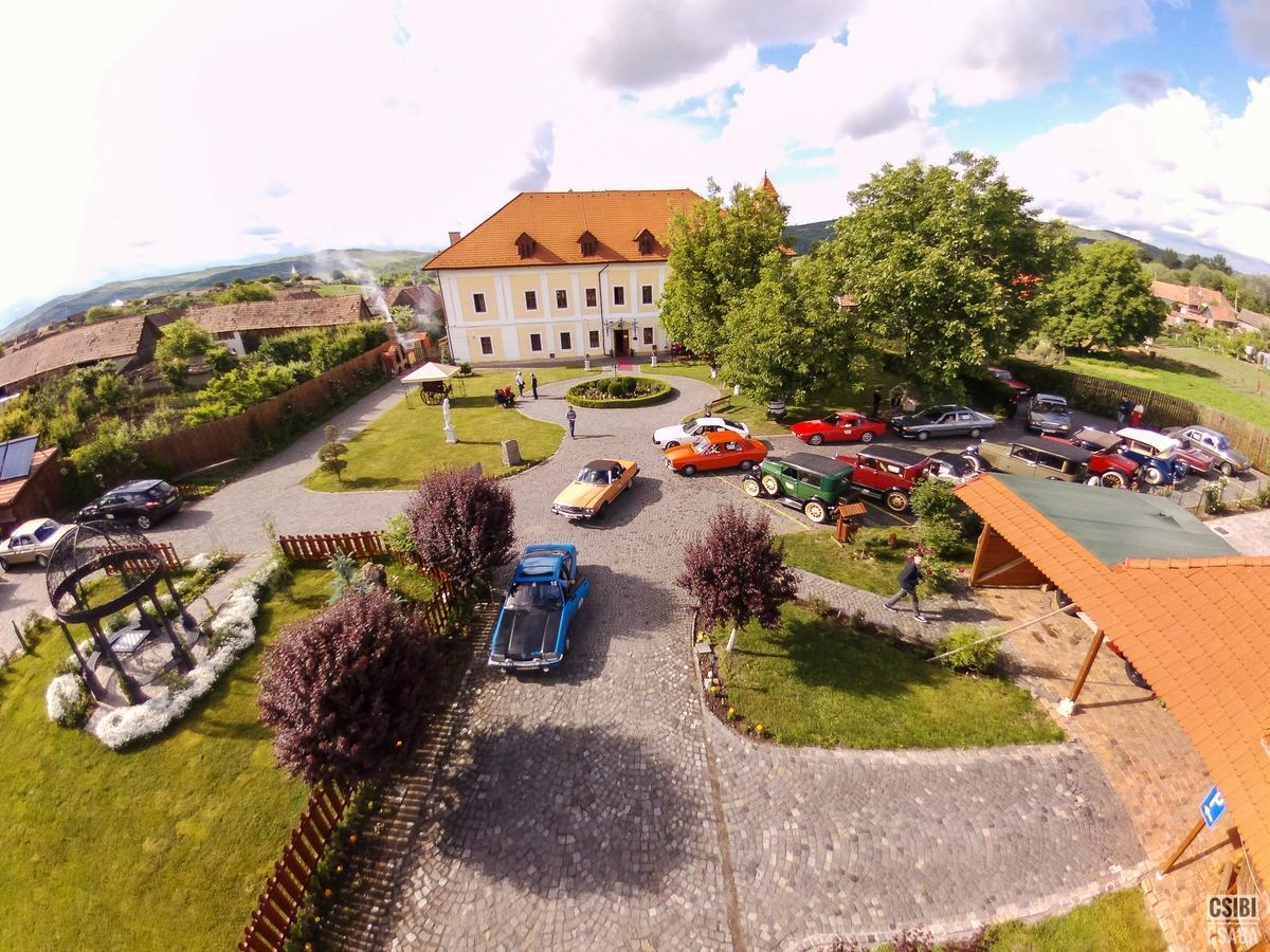 Castel Haller Ogra Esterno foto